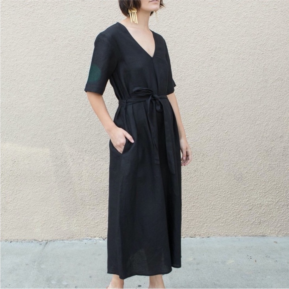 Ali Golden Black V Neck Button Back dress, Medium